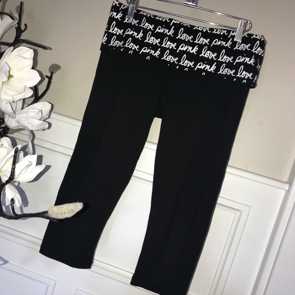 VS/PINK yoga cropped leggings!💕